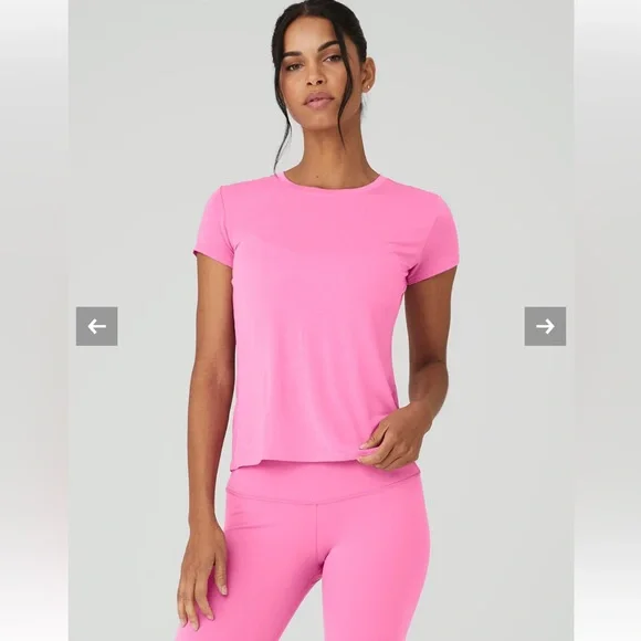 【新品未使用タグ付き‼️】alo yoga pink XSサイズ $_12.JPG?set_id=880000500F